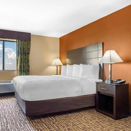 Quality Inn & Suites Caseyville - St Louis