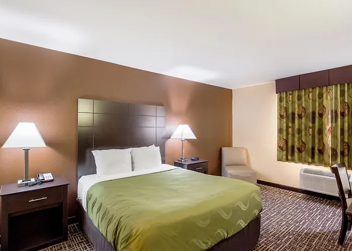Quality & - St Louis Hotel