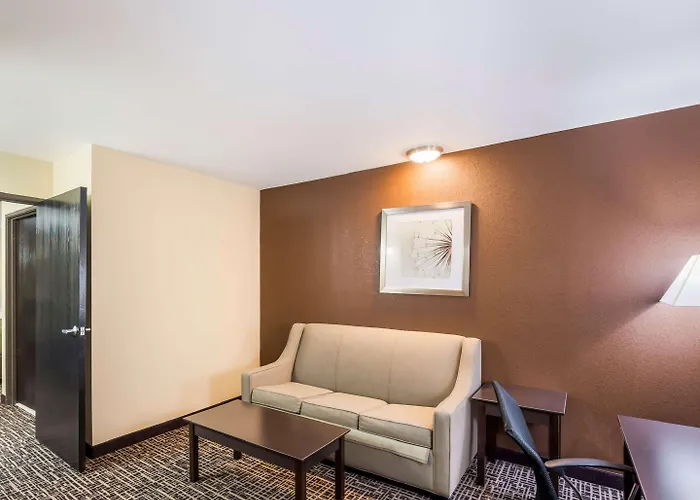 Quality & - St Louis Hotel
