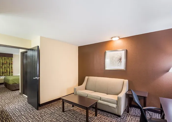 Quality & - St Louis Hotel