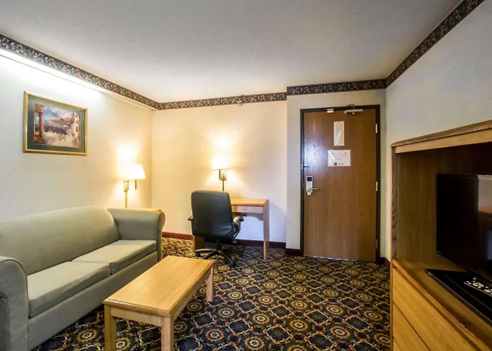 Quality & - St Louis Hotel