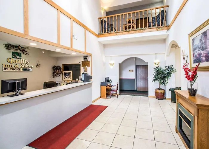Quality & - St Louis Hotel 3*