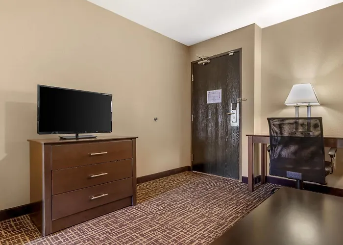 Quality & - St Louis Hotel 3*
